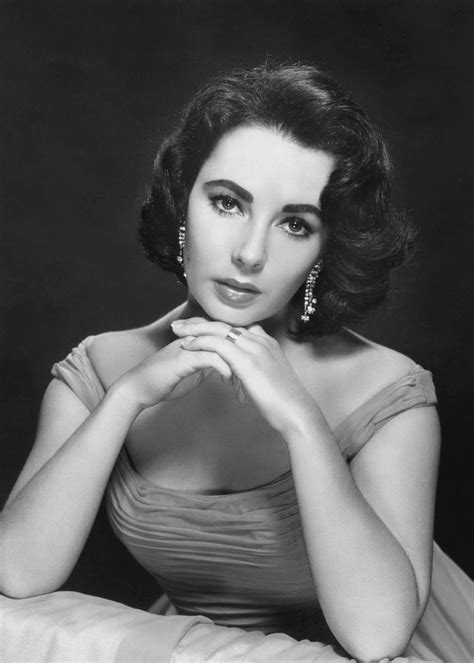 Pin By Deanna Orf On Hollywood Old Hollywood Actresses Elizabeth Taylor Hollywood Actresses