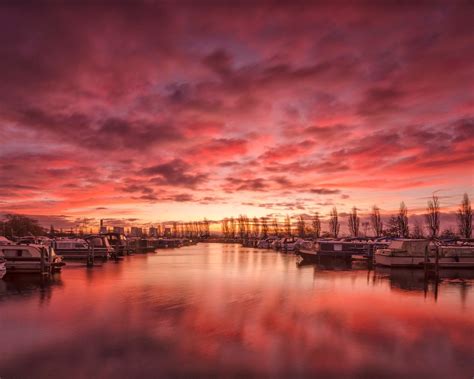 Wallpaper England Derbyshire Harbour River Boats Clouds Sunset