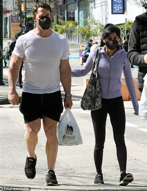 John Cena Shows Off Muscular Figure In Shorts And T Shirt With Wife