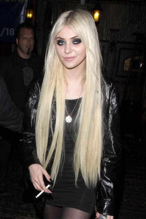 Picture Of Taylor Momsen