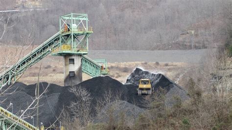 Eastern Kentucky Program Awarded 52 Million To Help Laid Off Coal Miners Lexington Herald Leader