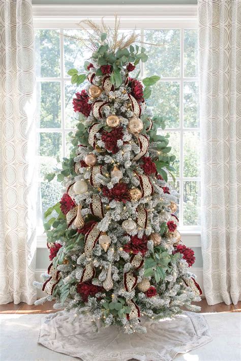 Red gold and silver christmas tree. How to Decorate a Crimson Red and Gold Christmas tree! | bluegraygal