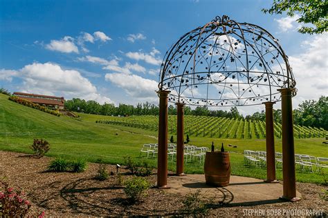 Potomac Point Winery Wedding Photos Stephen Bobb Photography VA
