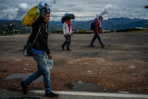 venezuelans fleeing crisis face desperate hike to 12 000 feet the new york times