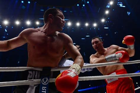 Wladimir Klitschko Knocks Out Kubrat Pulev In Fifth Round To Secure
