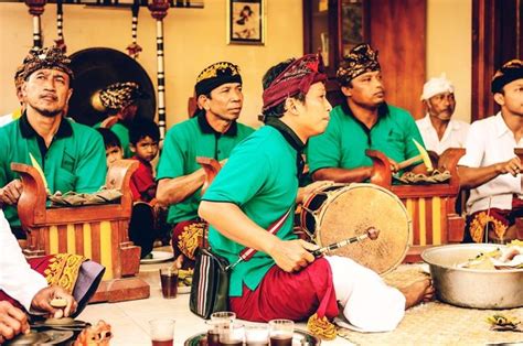 Cara Melestarikan Budaya Indonesia Agar Tak Punah Di Era Modernisasi Bobo