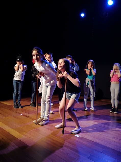 How many people with the first name chenee have been born in the united states? Centre culturel de Chénée