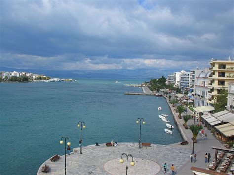 Mientras esté en grecia, asegúrese de visitar la departmento de eubea. Calcis - Wikipedia, la enciclopedia libre