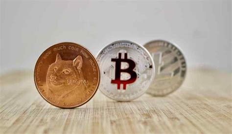 Updated 11:40 am et, fri february 12, 2021. Dogecoin vs. Bitcoin: What You Need to Know | Tech Funnel