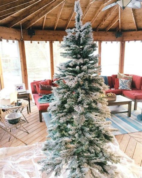 Why Everyone Is Decorating With Fake Snow This Christmas Hometalk