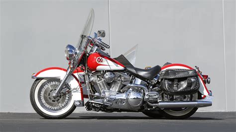 This is one of the more unusual motorcycles that appeared in the recent amd championship. 1994 Harley-Davidson Heritage FLSTC with Liberty Sidecar ...