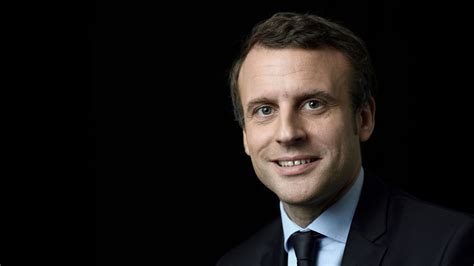 French president emmanuel macron has told his citizens that they'll need to be vaccinated to visit bars and board trains, and health workers face mandatory covid jabs. Emmanuel Macron, les coulisses d'une victoire : Emmanuel ...