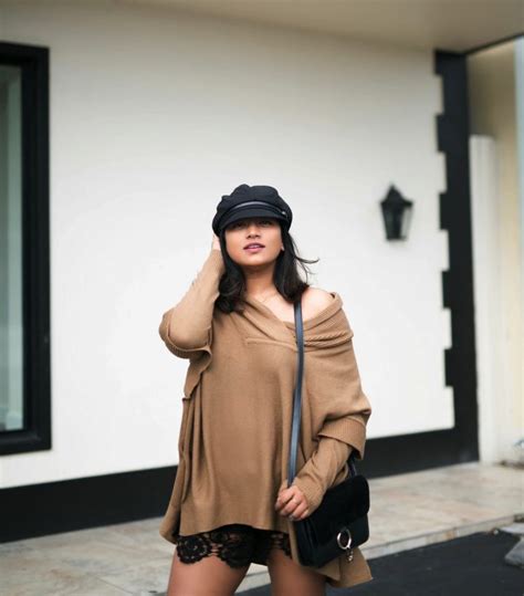 Feels Like Fall Chic Stylista By Miami Fashion Blogger Afroza Khan