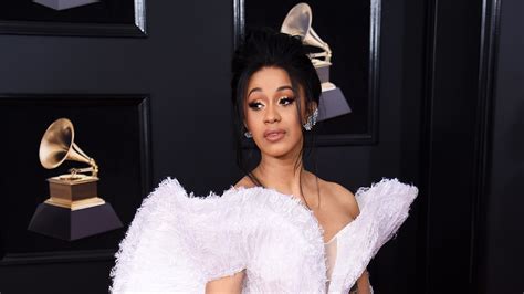 Cardi B Looks Like A Fairy Godmother At 2018 Grammy Awards Allure