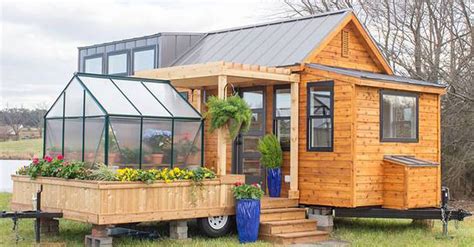 Tiny House Rentals 2019s Summer Vacay Trend Summit Va
