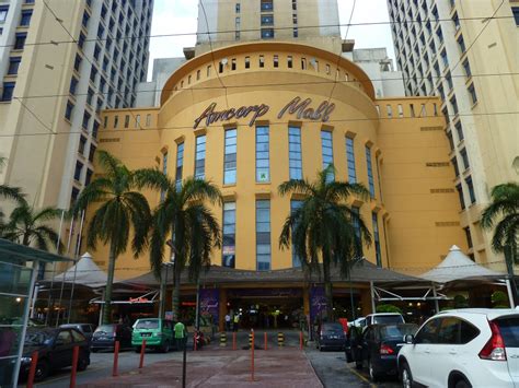 Except stuffs from antiques, food, clothing, lps, toys and many more… can get great deals sometimes but you need to bargain it! Amcorp Mall Flea Market, Petaling Jaya - Numista