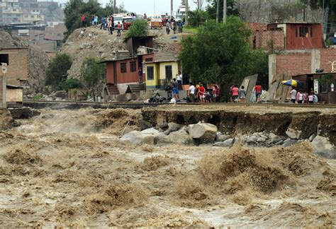 Examples of temblor in a sentence. peru-flooding - Temblor.net
