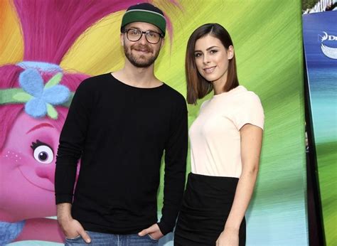 The relationship with mark forster has now been confirmed by santos on the radio. Liebes-Überraschung: Lena Meyer-Landrut und Mark Forster ...