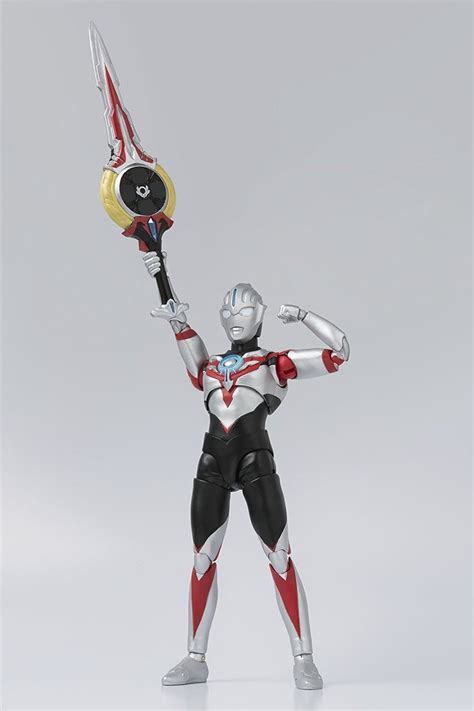 24 Ultraman Mainan Ultraman Orb