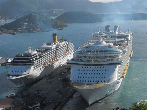Amazing World Oasis Of The Seas The Largest Luxury Cruise Ship In