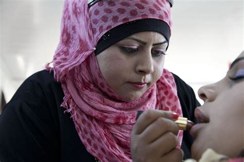 Syrian Refugee Women Are Not The Sum Of Their Hardships Huffpost