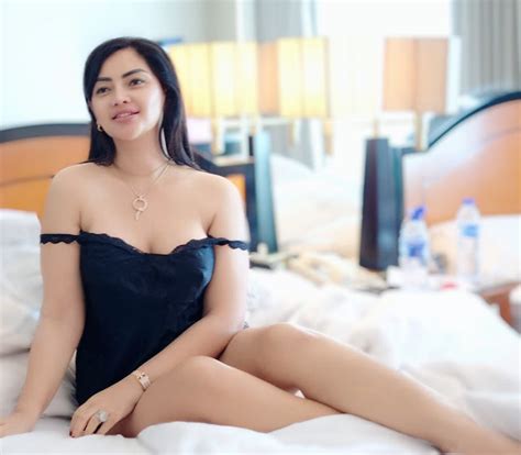 90 Foto Seksi Tante Sisca Dikasur Hot Selebgram Model Instagram