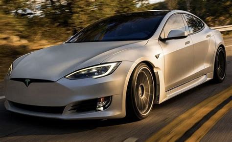 La Tesla Model S Performance è La Muscle Car Definitiva