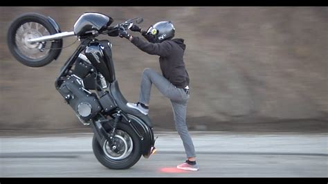 Crazy Harley Davidson Wheelies On Mulholland Hwy Hd Youtube