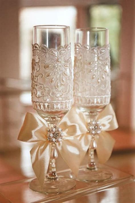 30 Beautiful Wedding Glasses Décor Ideas Wedding Forward Champagne Glasses Decorated