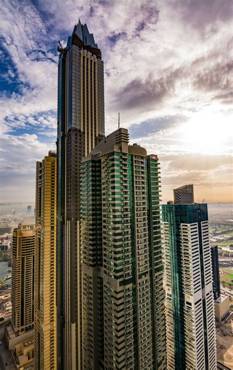 5 Tallest Buildings