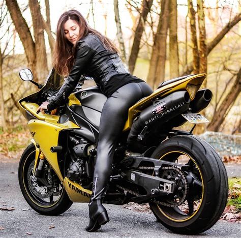 Wetlegs Moped Motos Vespa Ducati Yamaha R1 Motard Sexy Chicks On Bikes Xjr Motorbike Girl