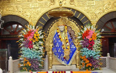 In the recent past all religious people baba came to village shirdi in maharastra at age of 16 for the first time. Sai Baba Wallpapers - Wallpaper Cave
