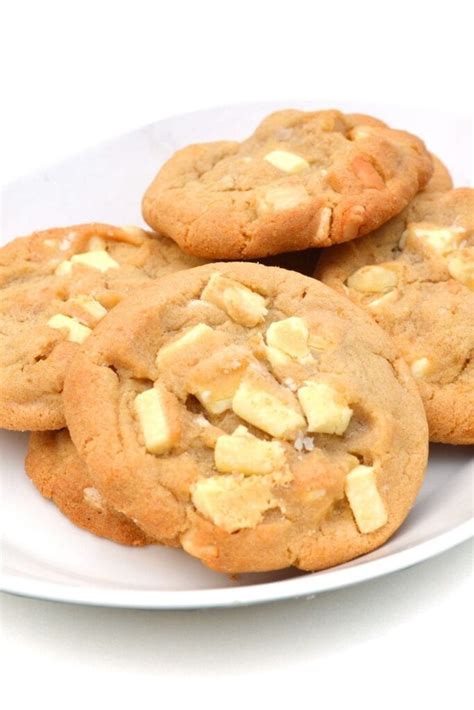 Subway White Chocolate Macadamia Nut Cookies Insanely Good