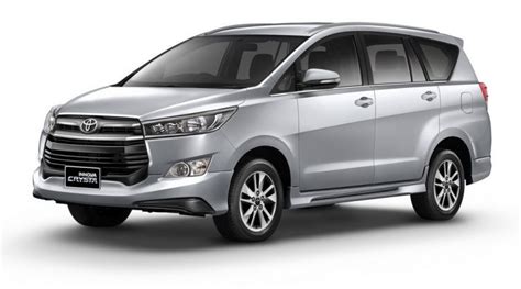 Toyota Innova Crysta 2 4 G Plus Launched In India Priced At Rs 15 57 Lakh