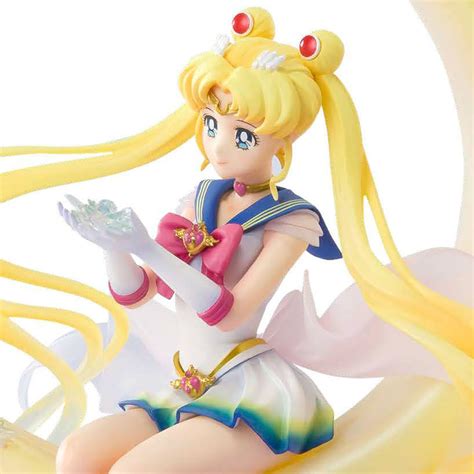 Sailor Moon Eternal Figuarts Zero Chouette Super Sailor Moon Bright Moon And Legendary Silver
