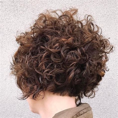 30 Short Stacked Bob Curly Hair FASHIONBLOG