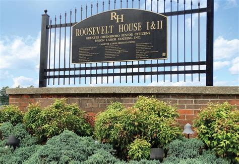 Royal arms of owensboro apartments. Roosevelt House I & II Senior Community Apartments For ...