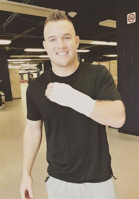 Mike Trout Wiki Net Worth Married Wife Bio Height Age