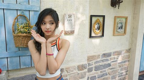 I'm looking for some twice wallpaper for my computer but i haven't found some good ones with general googling. Wallpaper : K pop, Twice, twice tzuyu, women 1920x1080 ...