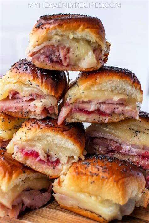 Ham And Cranberry Hawaiian Roll Sliders Sliders Recipes Hawaiian