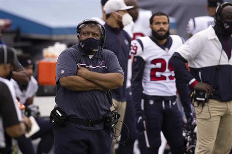 The @houstontexans sure rolled out the red carpet fur me @kroger | @americasvetdogs pic.twitter.com/3grlwce2pt. Texans didn't get 'deluxe nut package' at NFL trade deadline