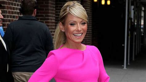 Kelly Ripa Sends Fans Wild In A Black Leather Skirt And Its Perfect