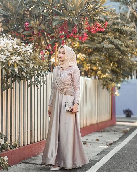 Gamis Brokat Kombinasi Warna Gamis