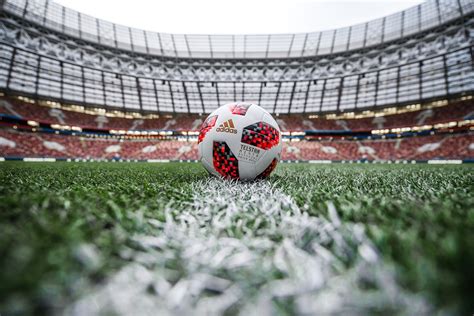 Russia Fifa World Cup 2018 Adidas Telstar 18 Footbal Ball Lawn