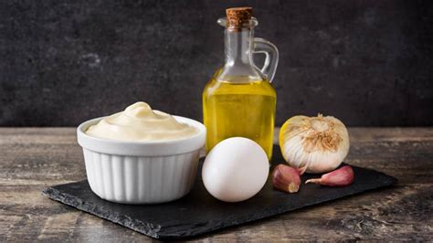 French Mayonnaise Recipe Vs French A Oli What S The Difference