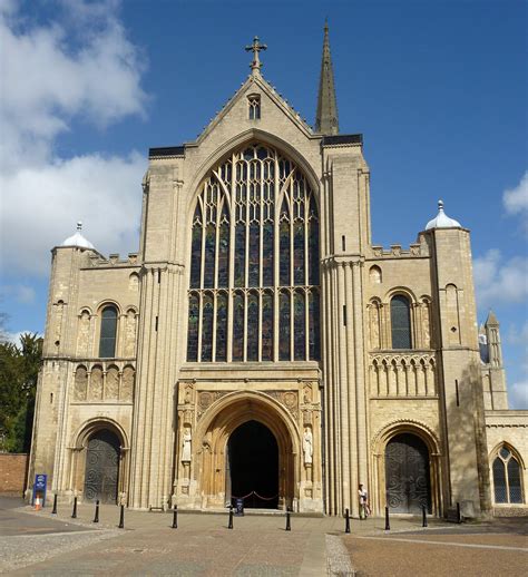 Norwich history in a nutshell! Norwich Castle Museum, Norwich Cathedral and the city ...