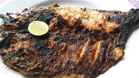 Cara bakar ikan agar dagingnya tidak hancur, jangan olesi bumbu dari awal. Kakap Bakar Bumbu Bali / Resep Masakan Ikan Kakap Bakar ...