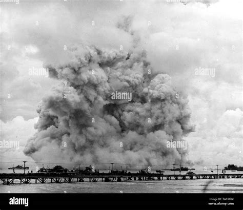 Explosion Of Uss Mount Hood Ae 11 At Seeadler Harbor On 10 November