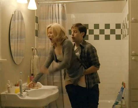 Elizabeth Banks Nude Butt And Sex In The Bathroom From The Details
