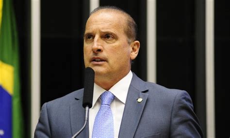 Onyx dornelles lorenzoni (born 3 october 1954) is a brazilian politician, businessman and veterinary, member of the democrats (dem). Deputado quer convocar Lulinha para CPI da Petrobras ...